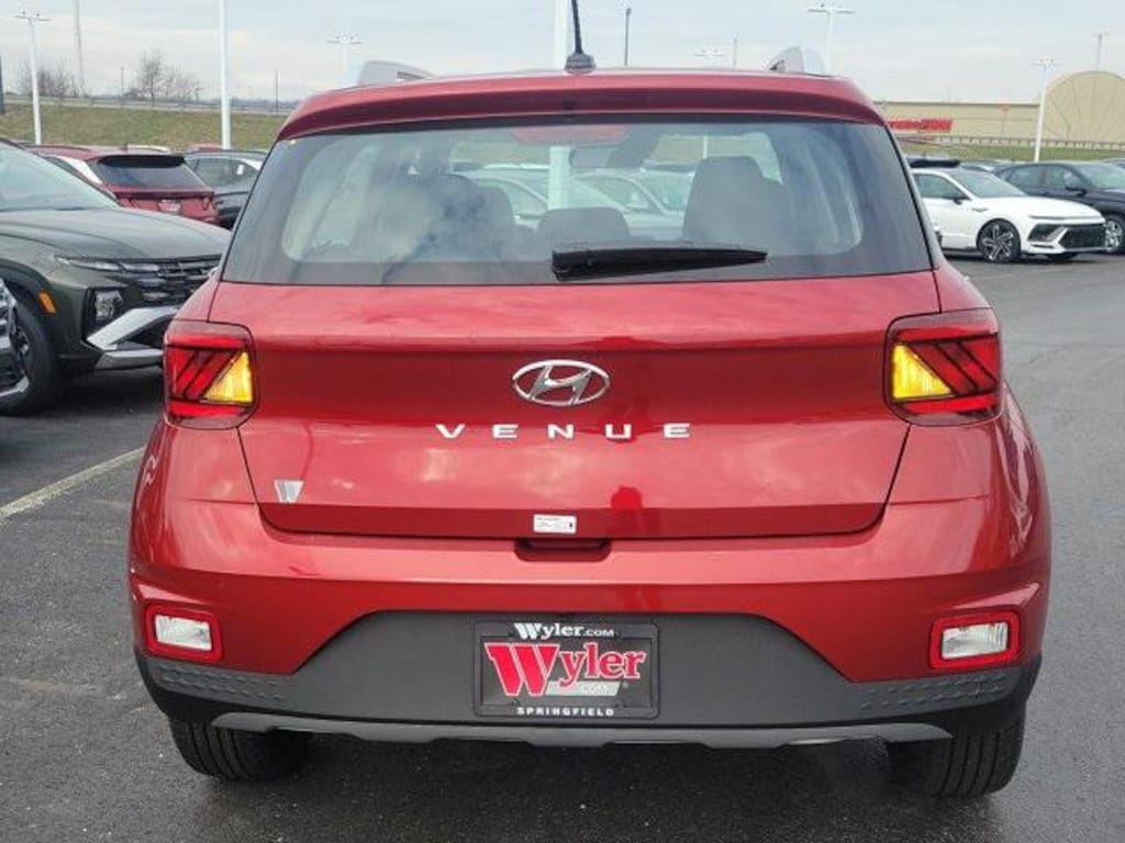 New 2026 Hyundai Venue SEL SUV