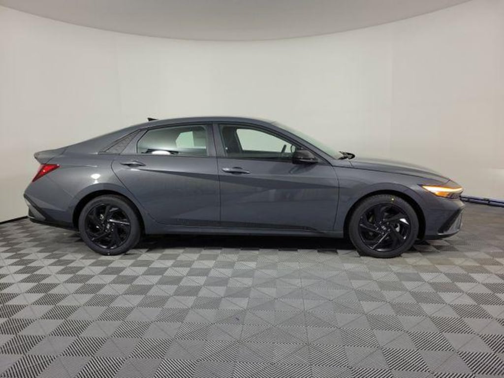 New 2026 Hyundai Elantra SEL Sport Sedan