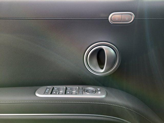 2026 Hyundai Palisade Limited - Photo 12