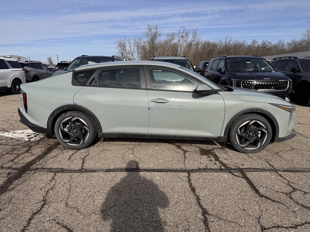 New 2026 Kia K4 EX Sedan
