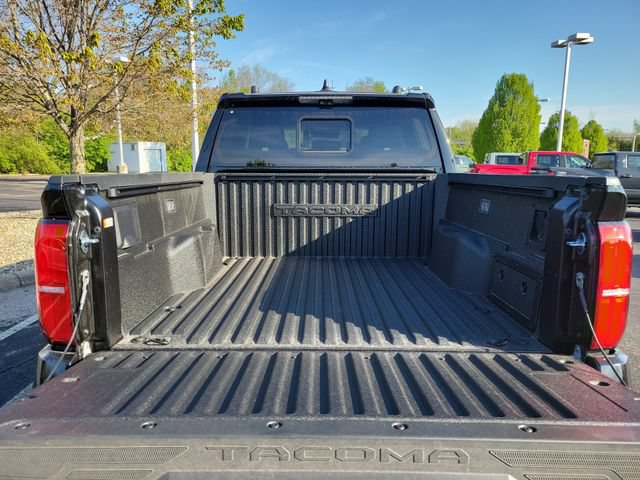 2026 Toyota Tacoma TRD Pro - Photo 7