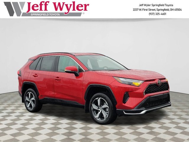 2025 Toyota RAV4 SE's photo
