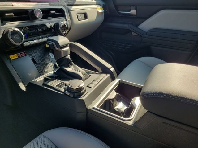 2026 Toyota Tacoma Limited - Photo 14
