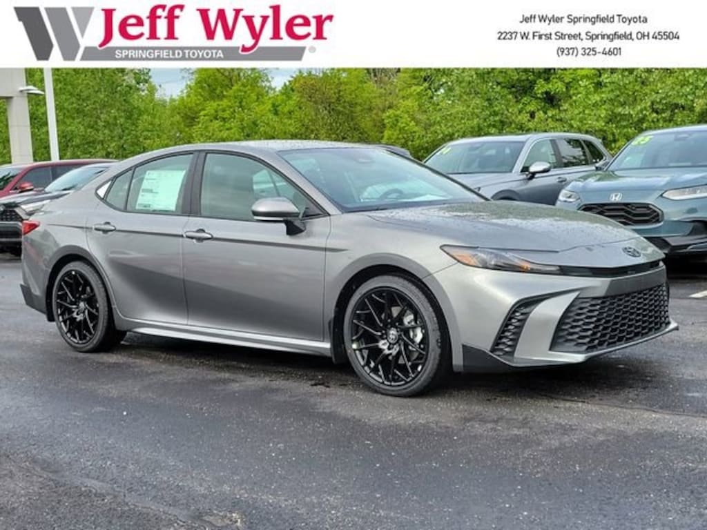 New 2026 Toyota Camry SE Sedan