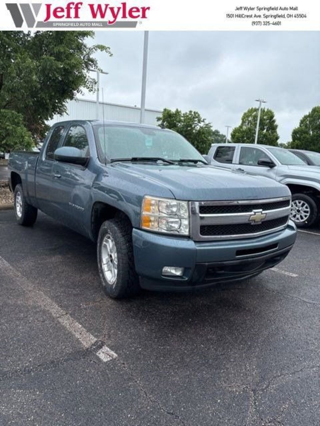 Used 2011 Chevrolet Silverado 1500 4WD Ext Cab 143.5 LTZ Truck