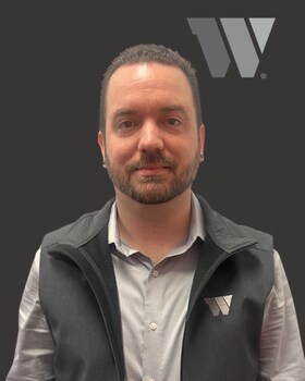 Staff member Owen Smith from ID_99e9c43ce175
