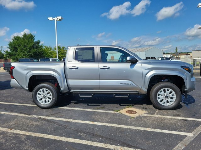 2025 Toyota Tacoma SR5 photo 3