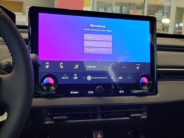 2026 Toyota C-HR SE - Photo 12