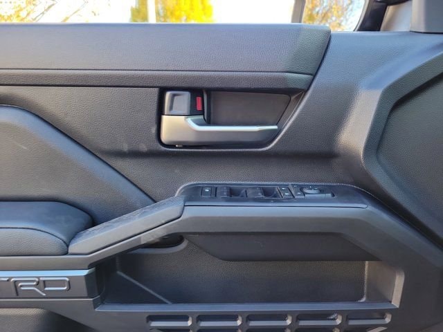 2025 Toyota Tacoma TRD Off Road - Photo 13