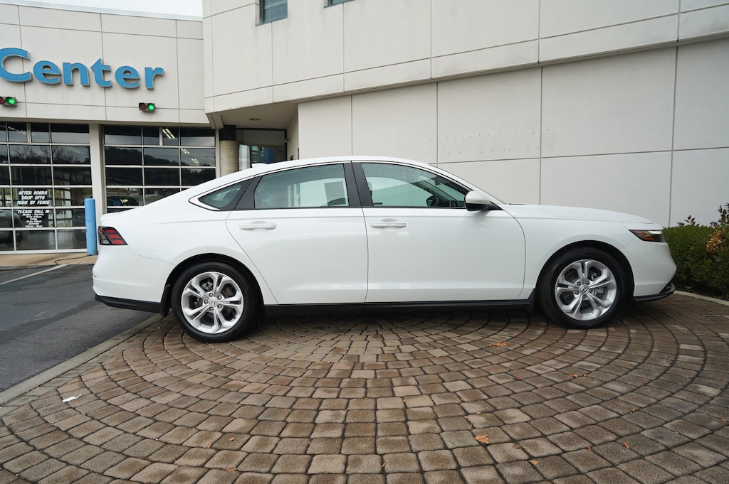 Used 2023 Honda Accord LX Sedan