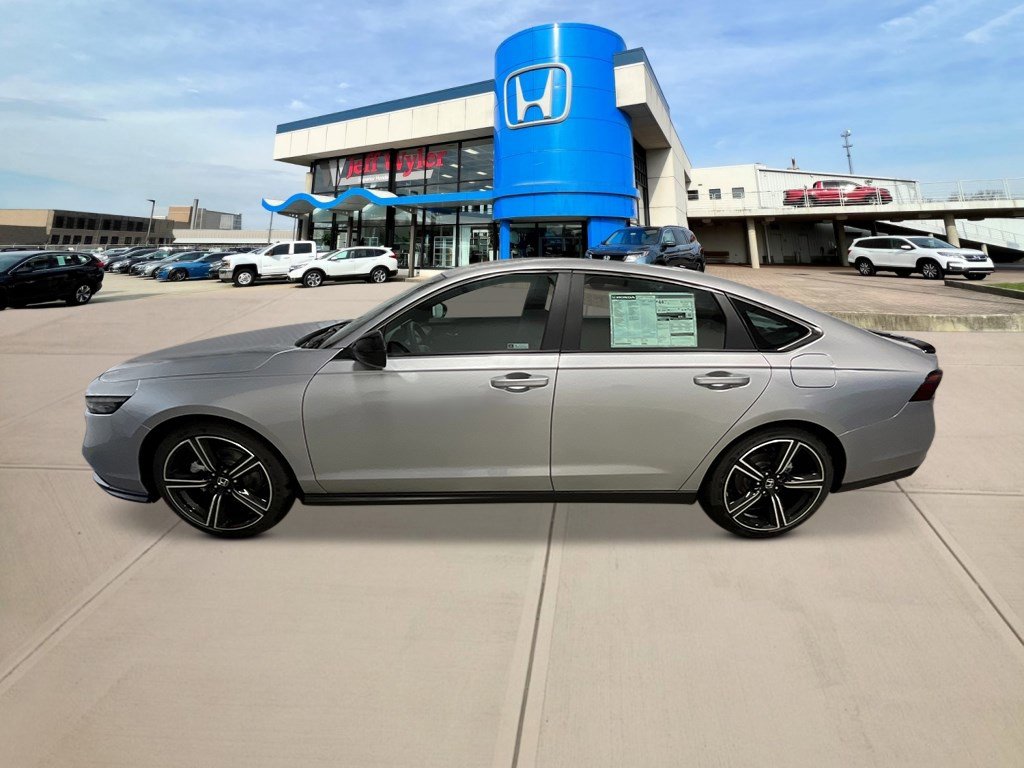 2025 Honda Accord Hybrid Sport photo 2