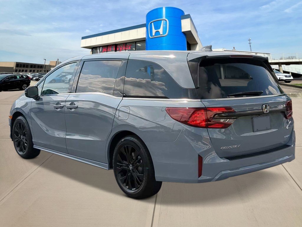 2026 Honda Odyssey Sport photo 2