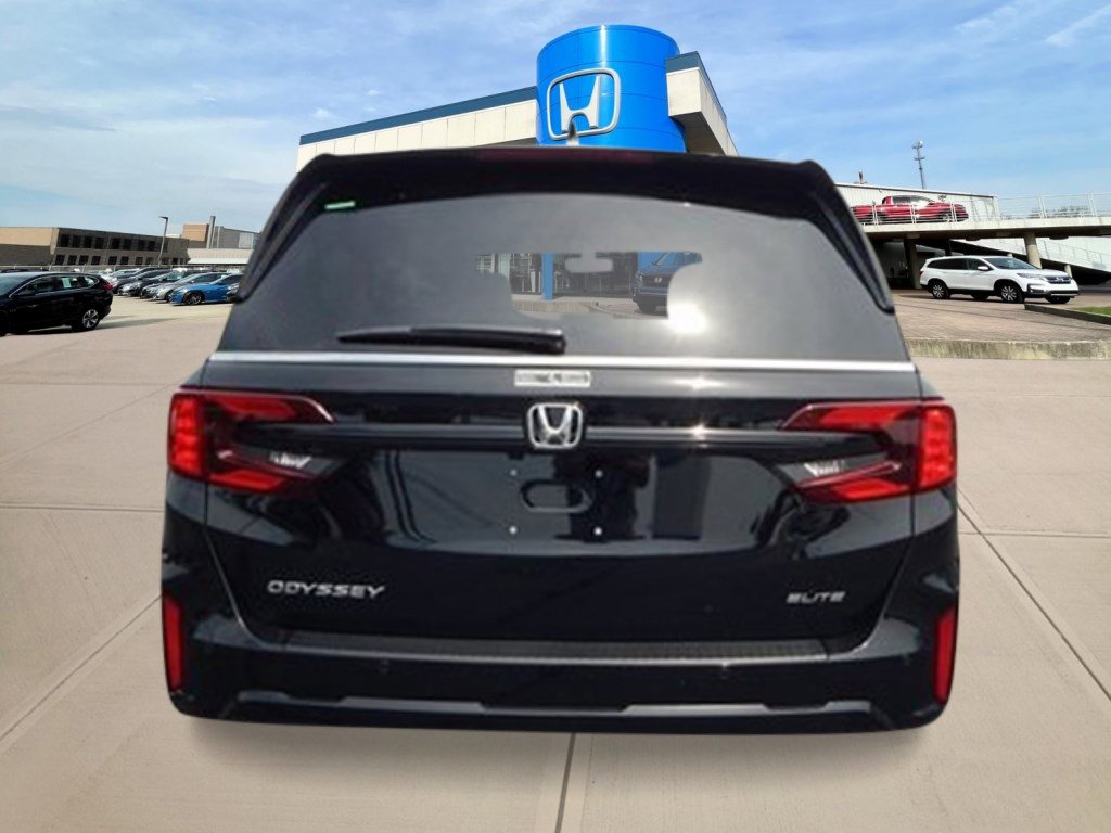 2026 Honda Odyssey Elite photo 4