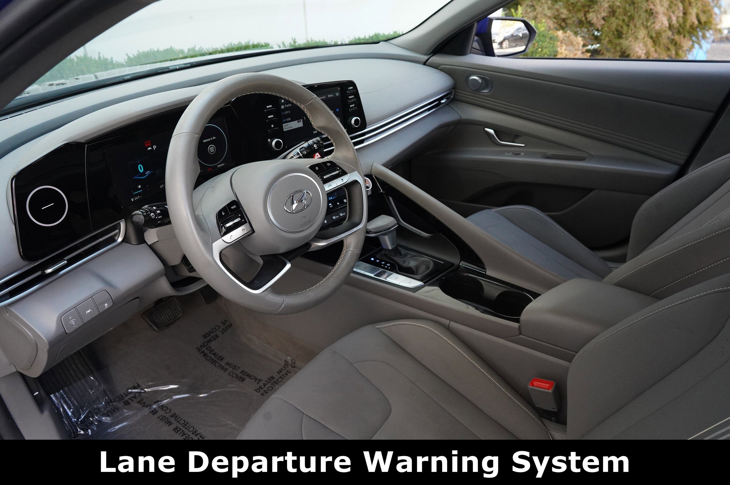 2022 Hyundai Elantra SEL Convenience photo 4