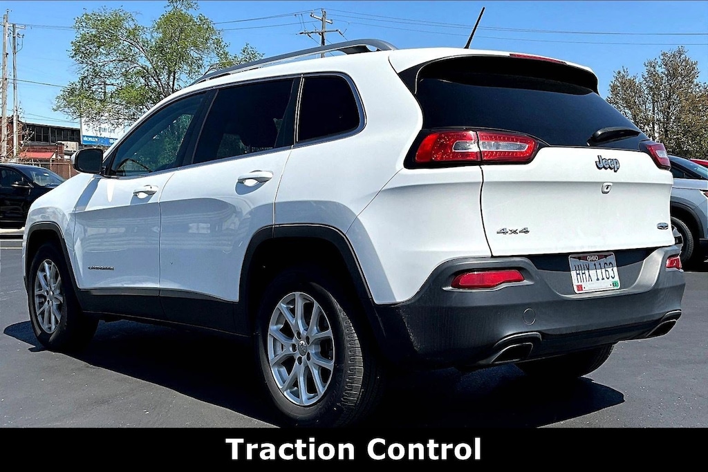Used 2017 Jeep Cherokee Latitude 4x4 SUV