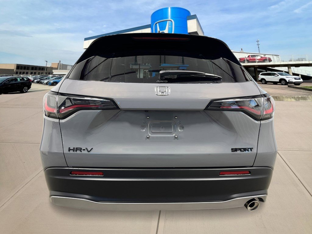 2026 Honda HR-V Sport photo 4