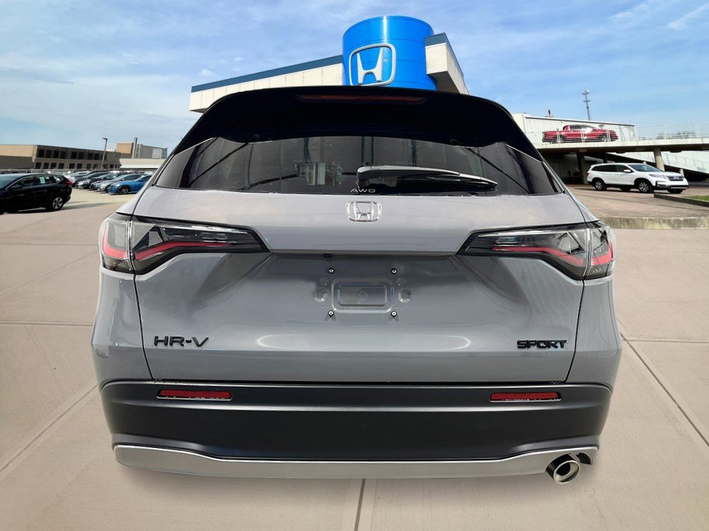 2026 Honda HR-V Sport photo 4
