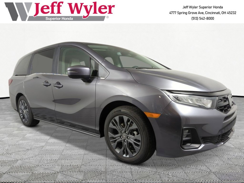 2026 Honda Odyssey Touring's photo