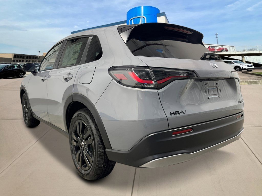 2026 Honda HR-V Sport photo 3