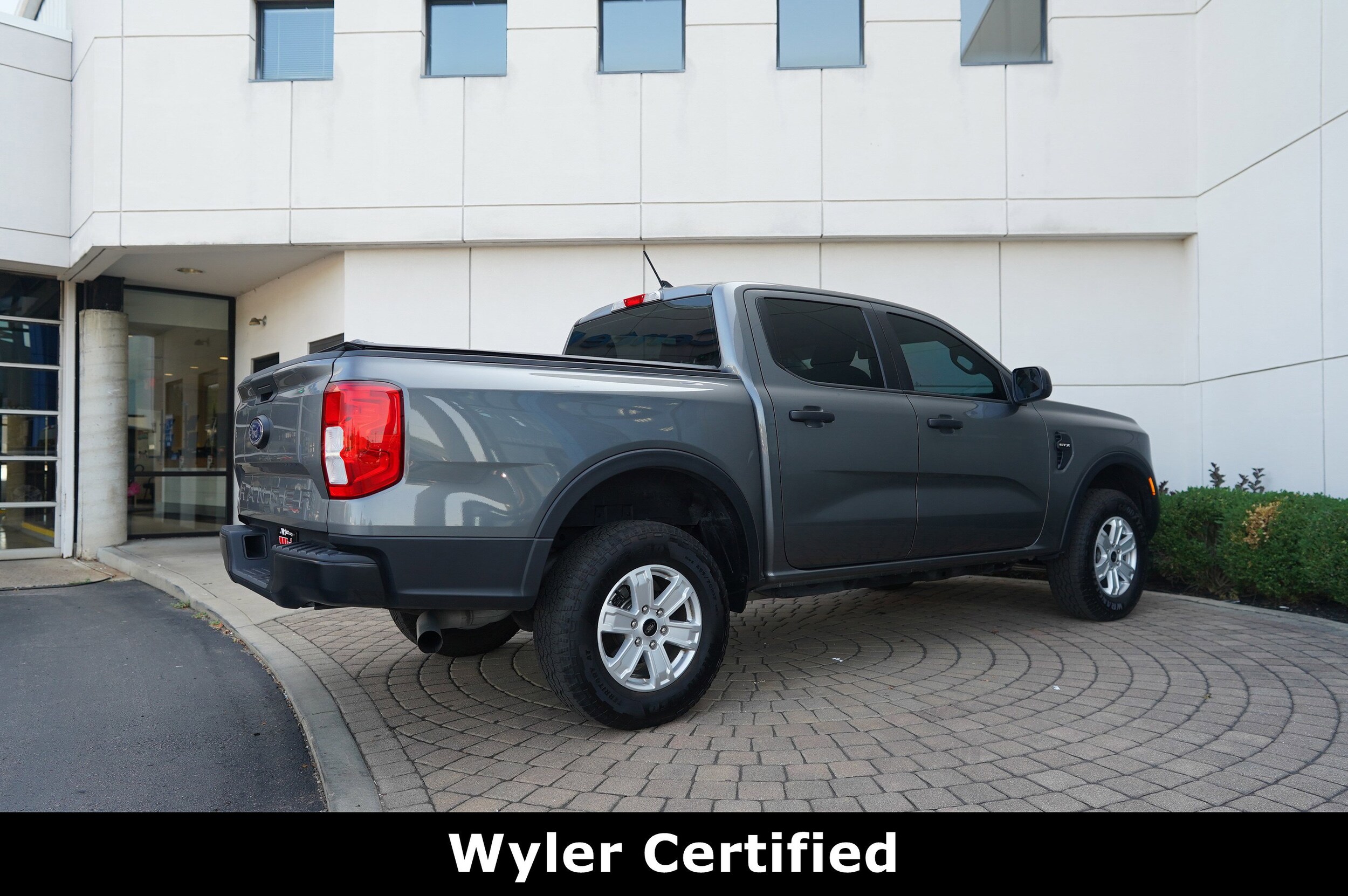 2024 Ford Ranger XL photo 2