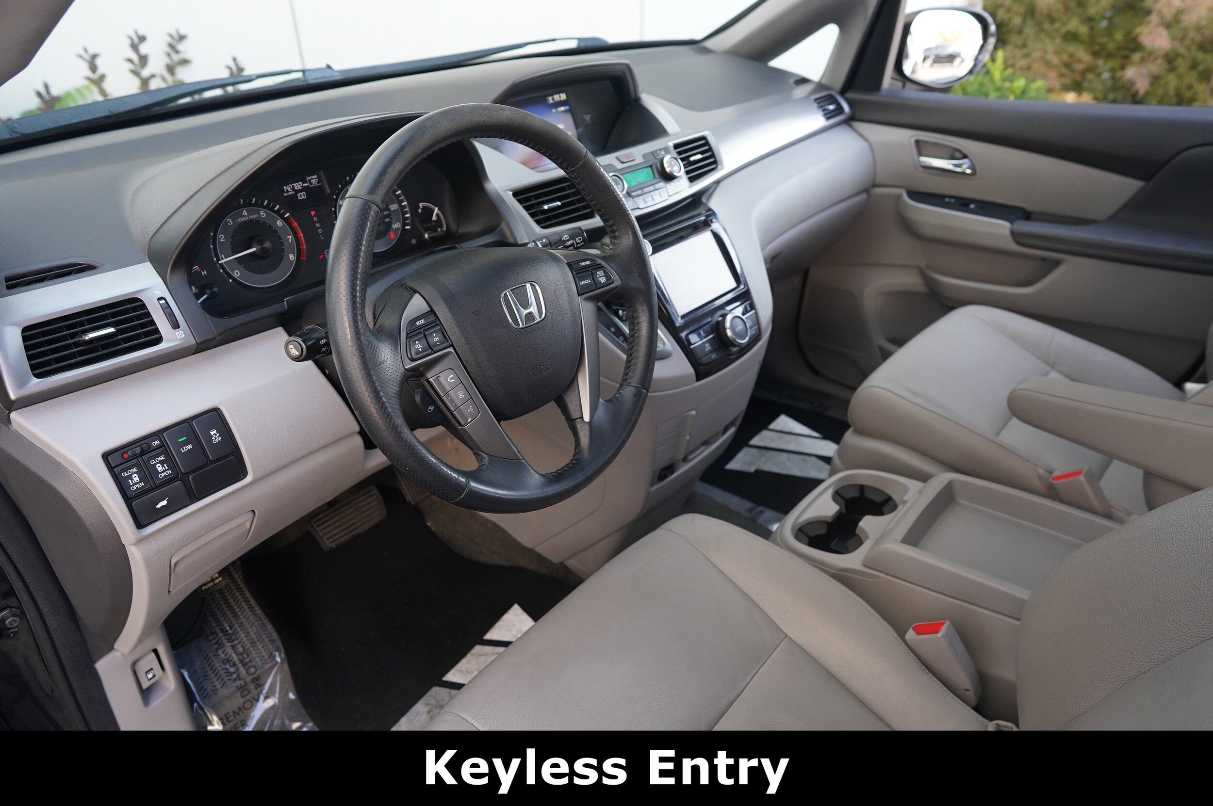 2016 Honda Odyssey EX-L photo 4