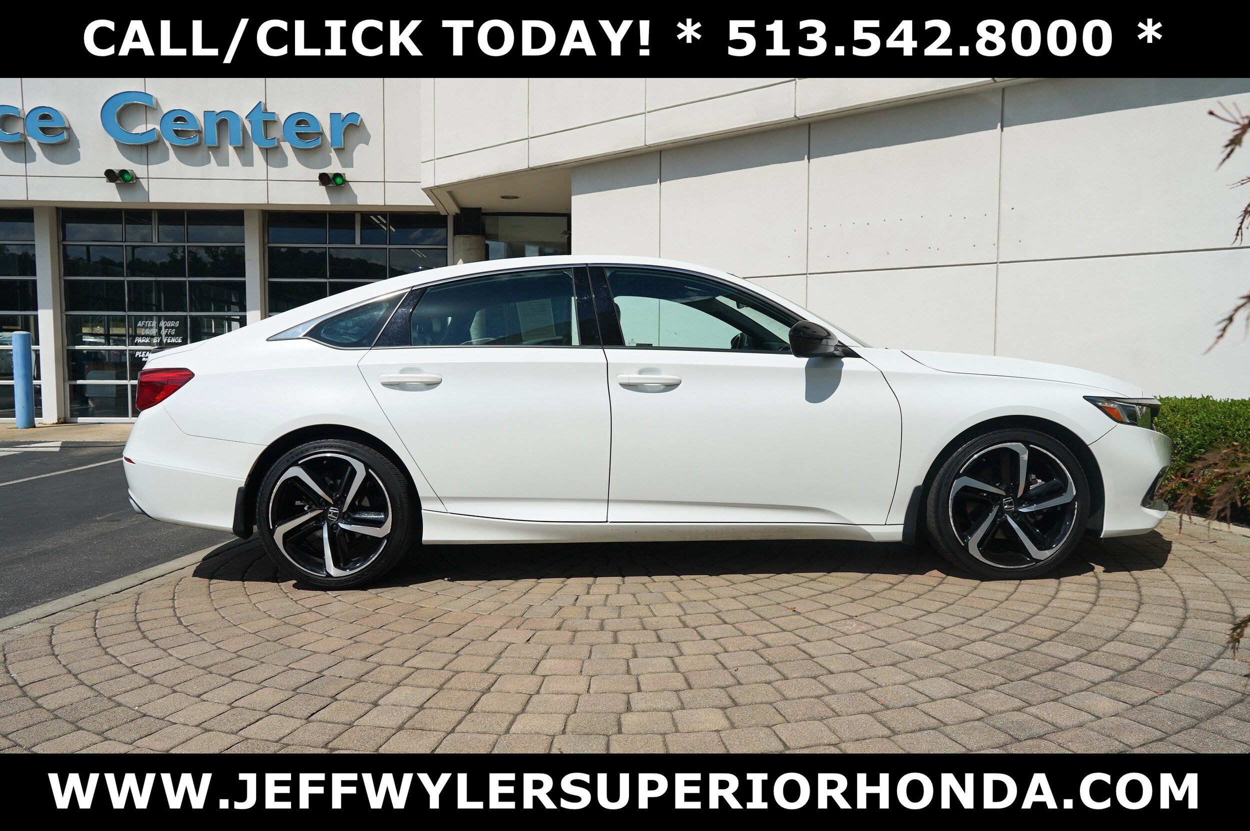 2022 Honda Accord Sport 1.5T photo 2