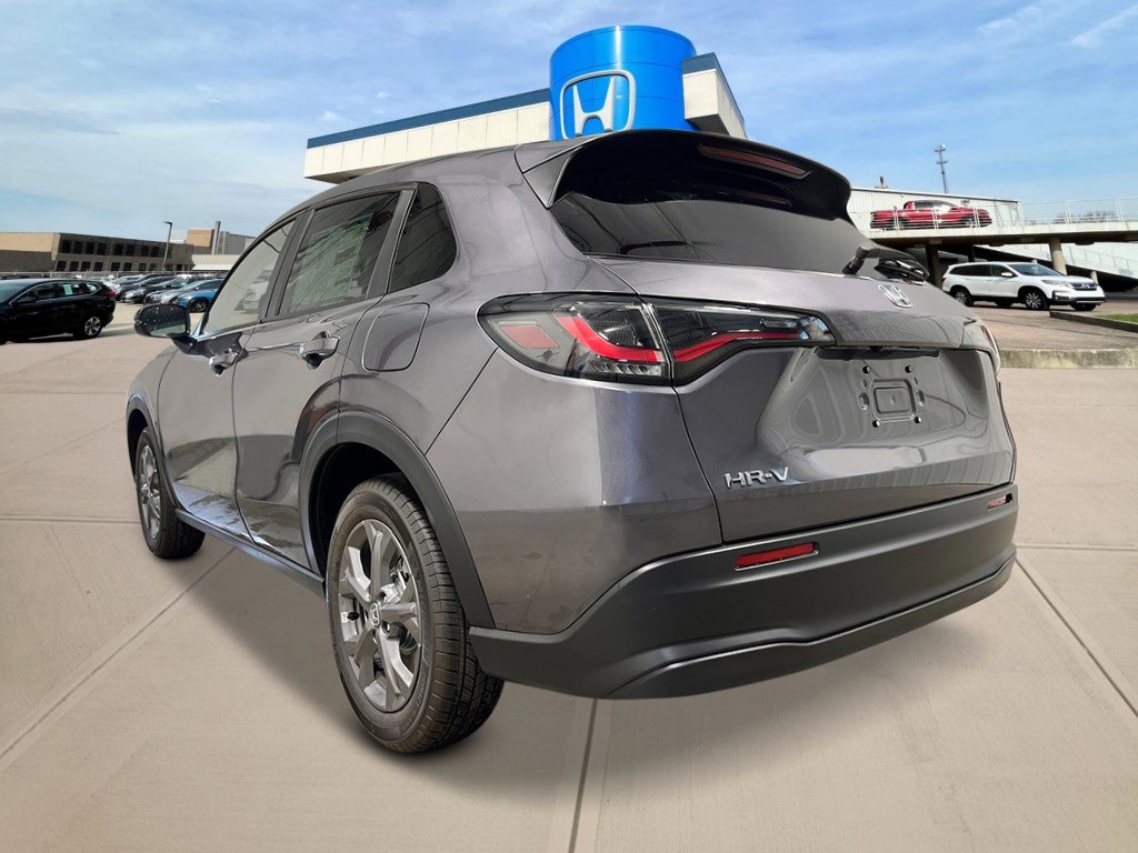 2026 Honda HR-V LX photo 3