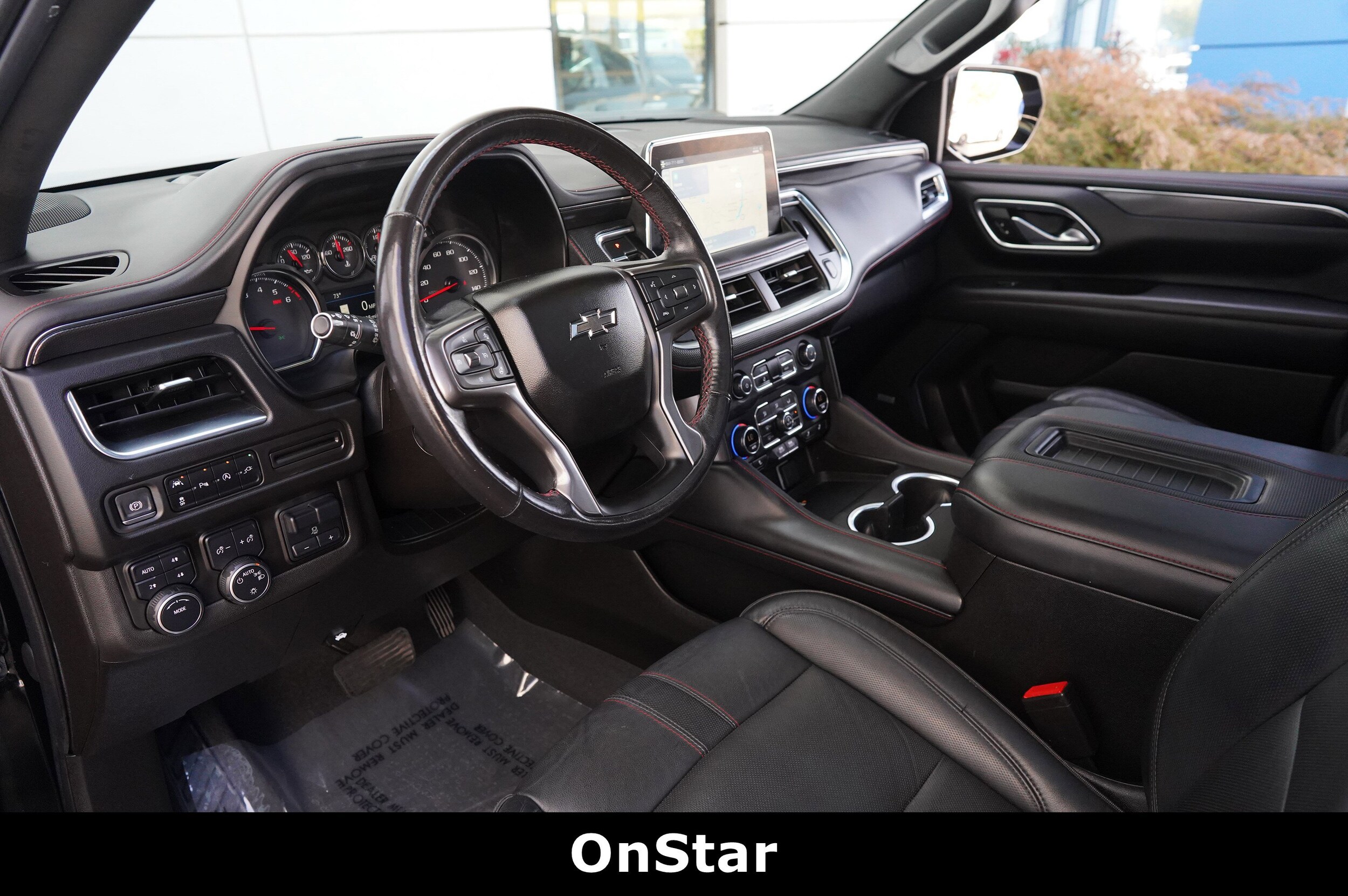 2021 Chevrolet Suburban RST photo 2