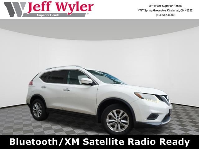 2014 Nissan Rogue SV's photo