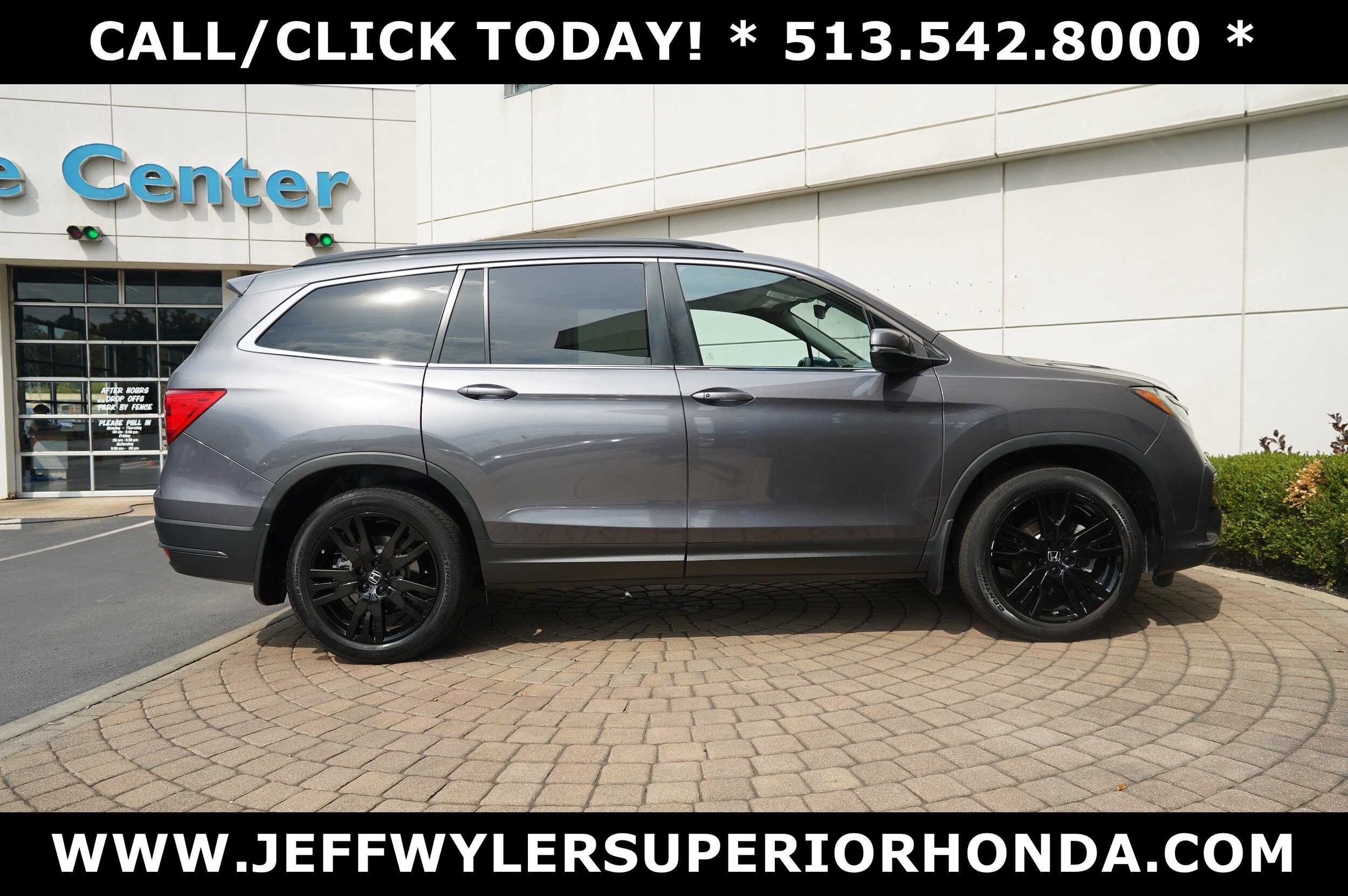 2022 Honda Pilot Special Edition photo 2