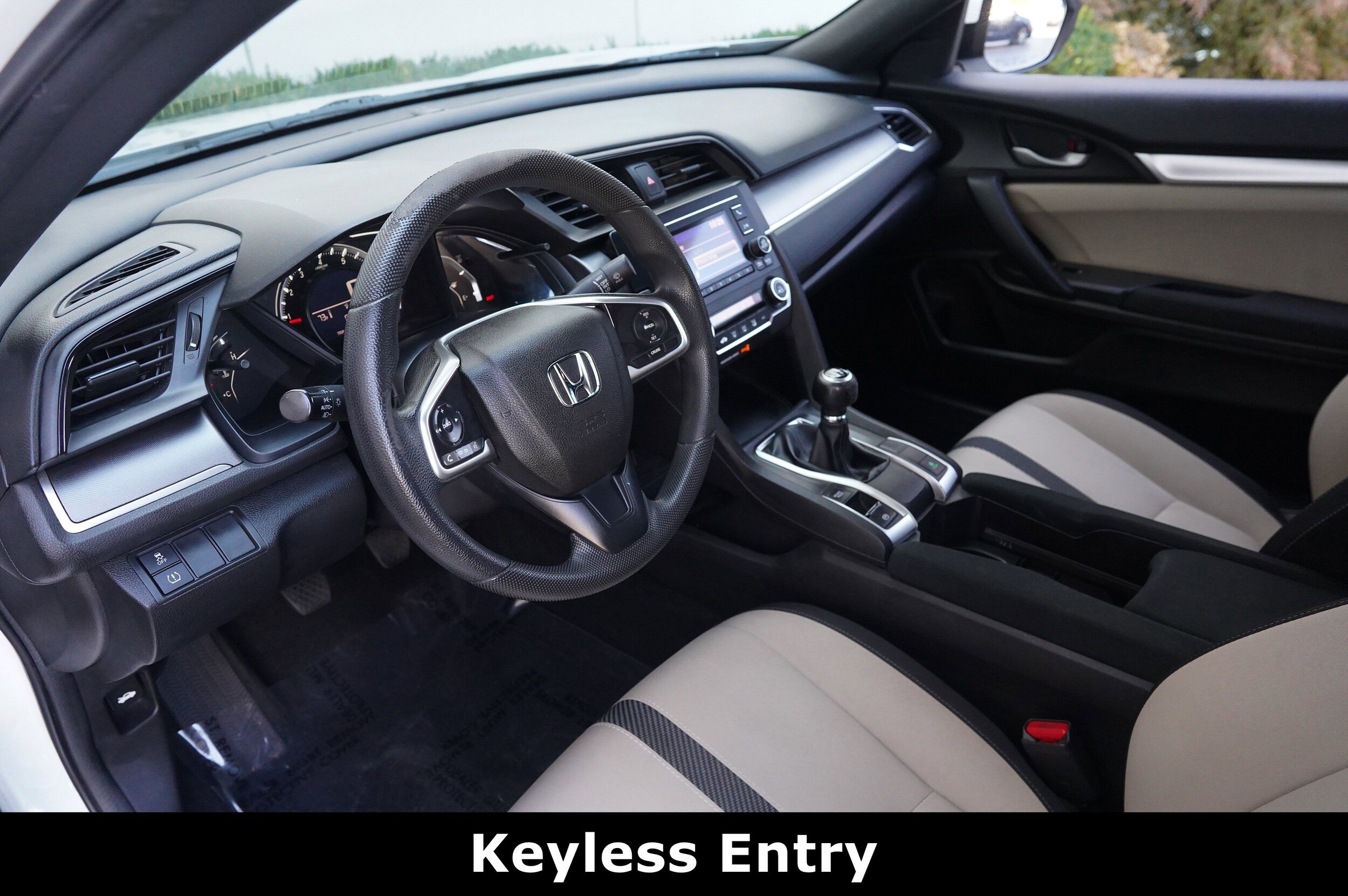 2018 Honda Civic LX photo 4