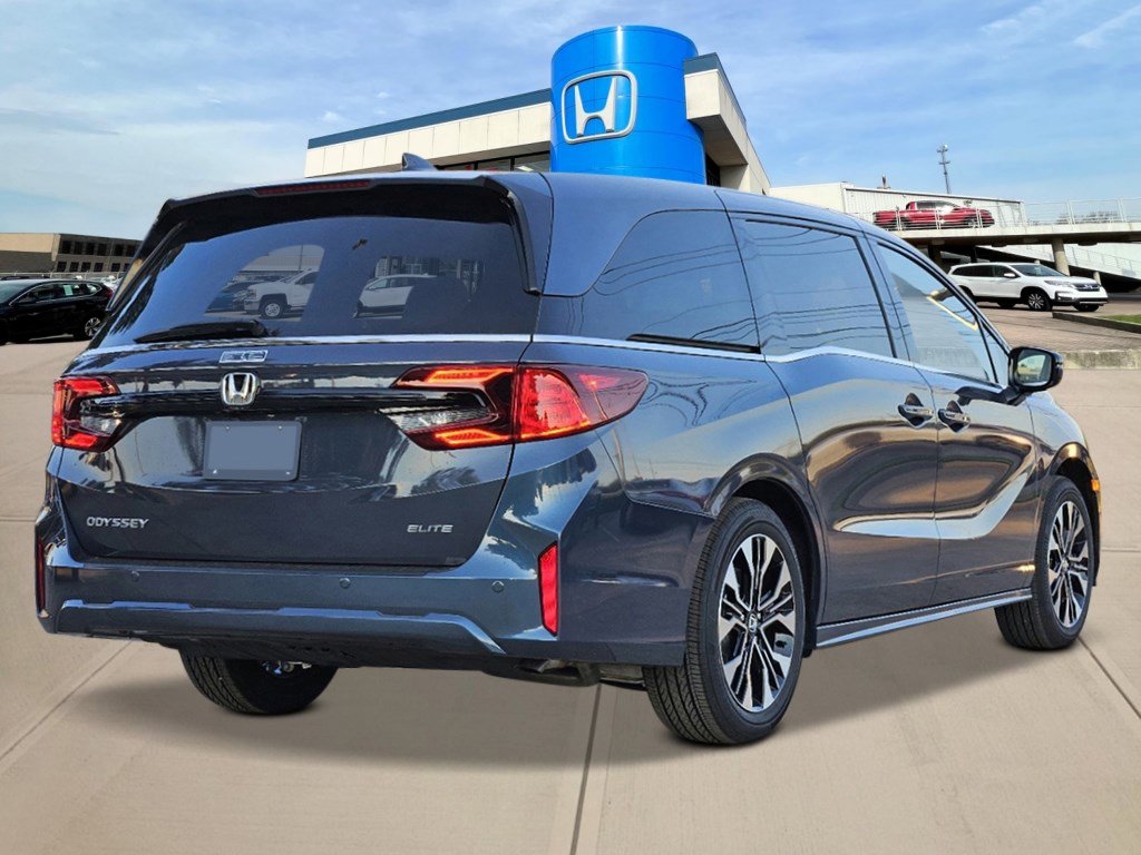 2026 Honda Odyssey Elite photo 2