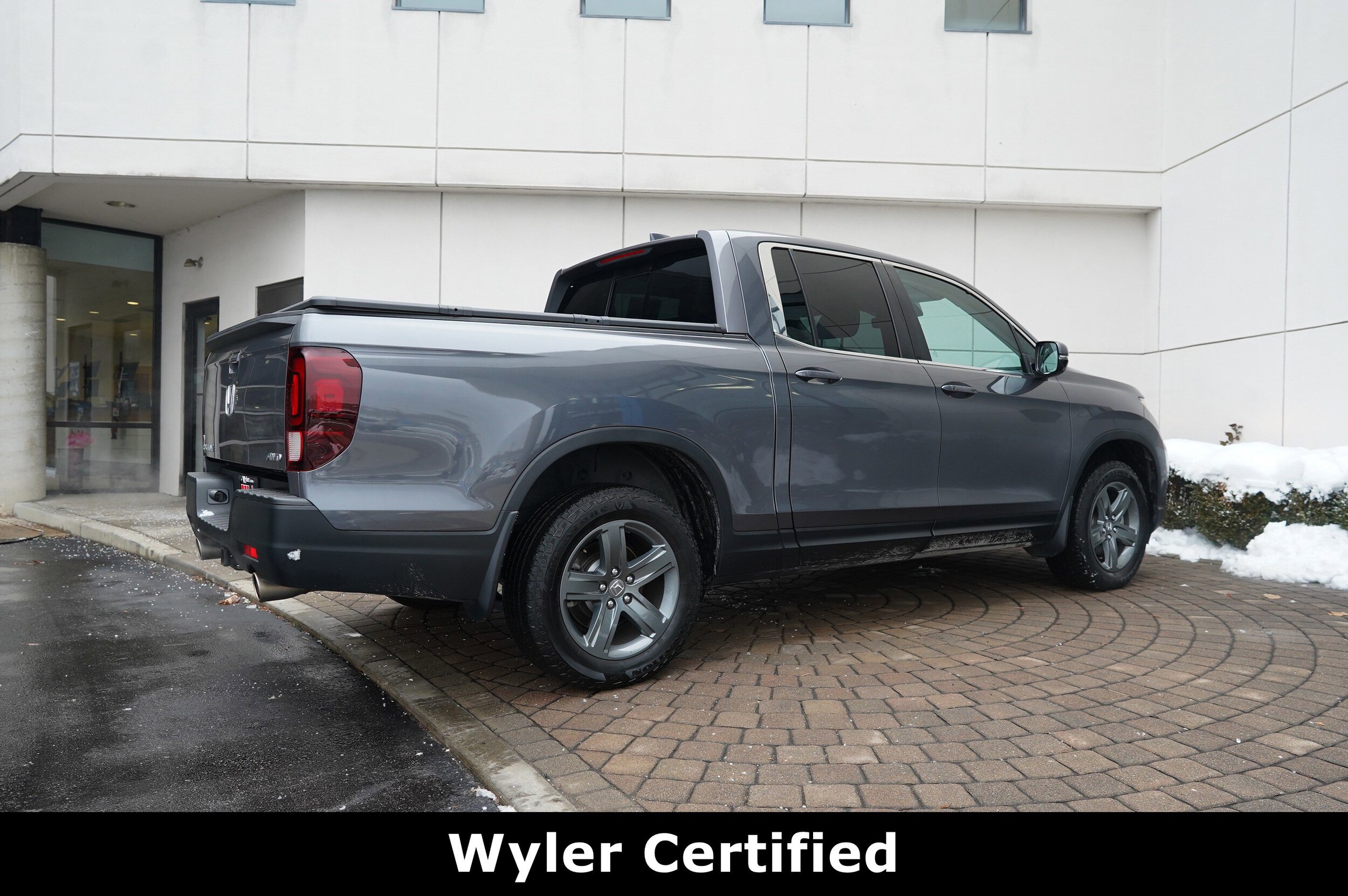 2023 Honda Ridgeline RTL photo 2