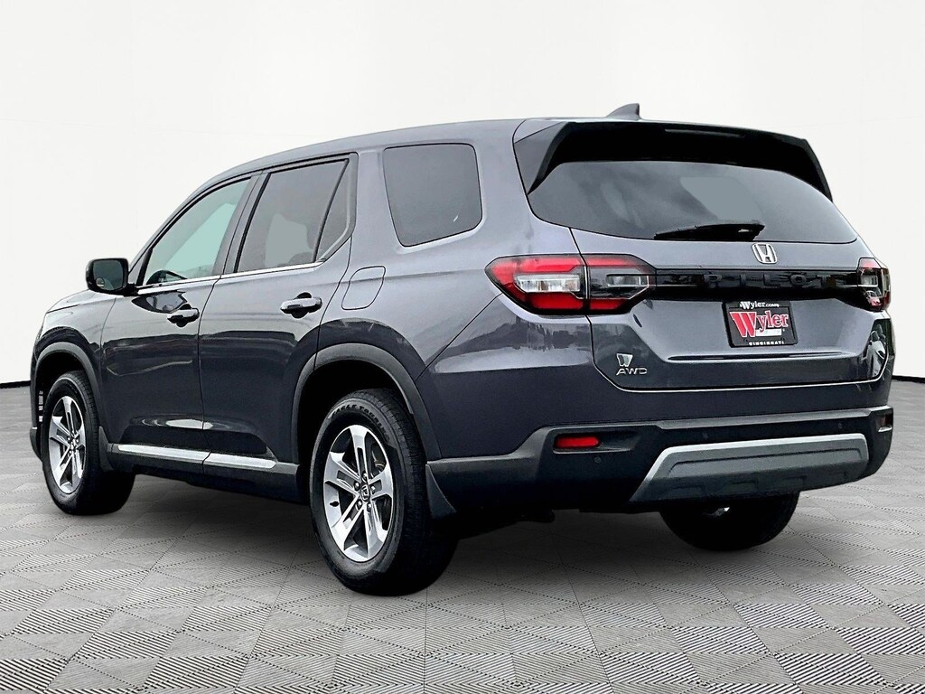 Used 2025 Honda Pilot EX-L SUV