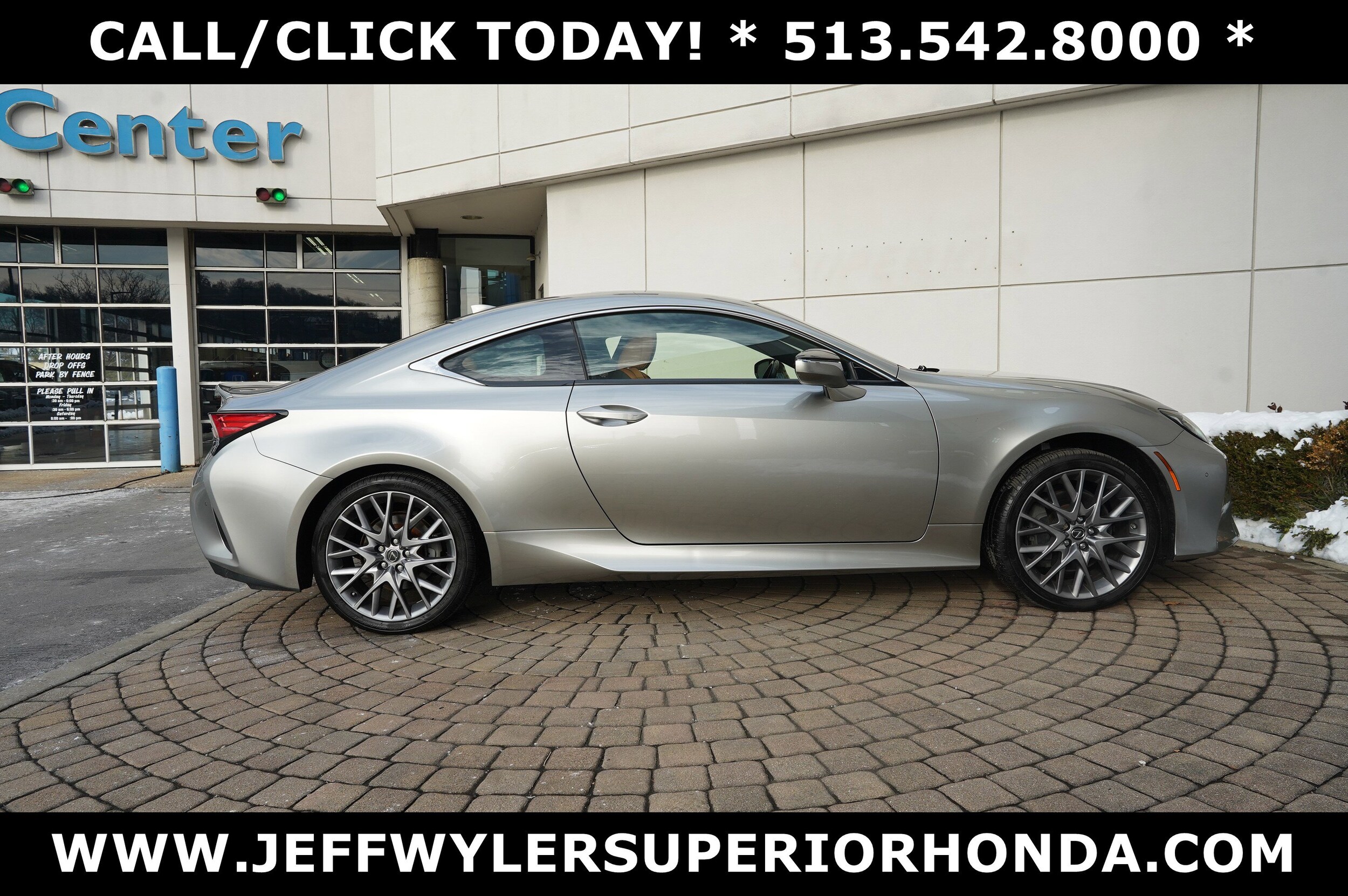 2019 Lexus RC 300 photo 2