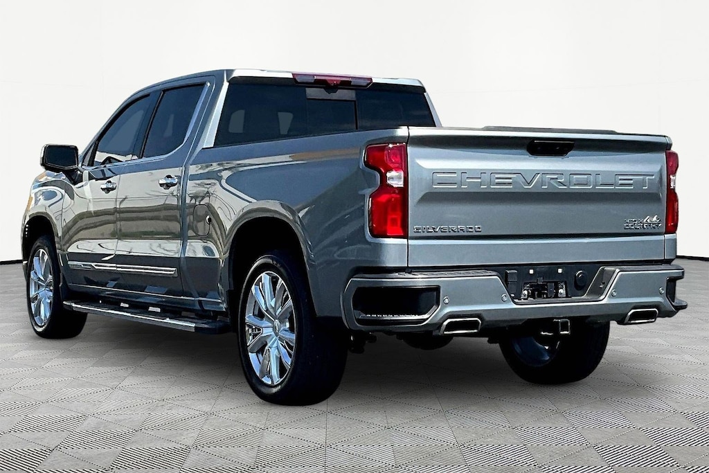 Used 2024 Chevrolet Silverado 1500 High Country Truck Crew Cab