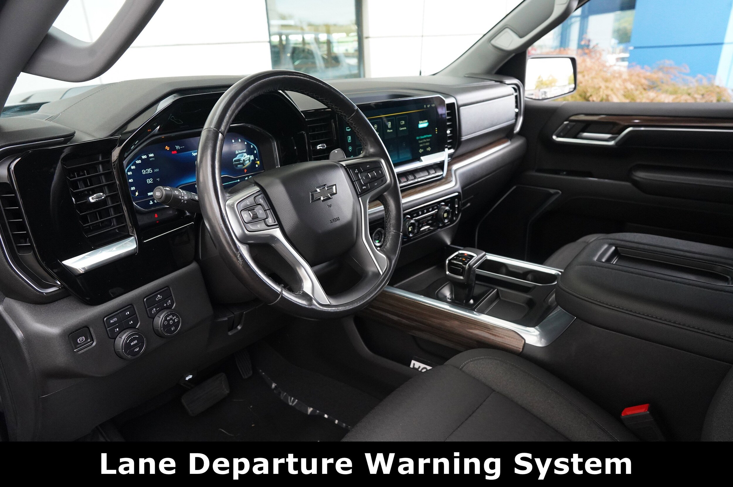 2022 Chevrolet Silverado 1500 LT Trail Boss photo 4