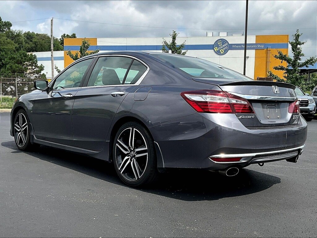 Used 2017 Honda Accord Sport SE Sedan