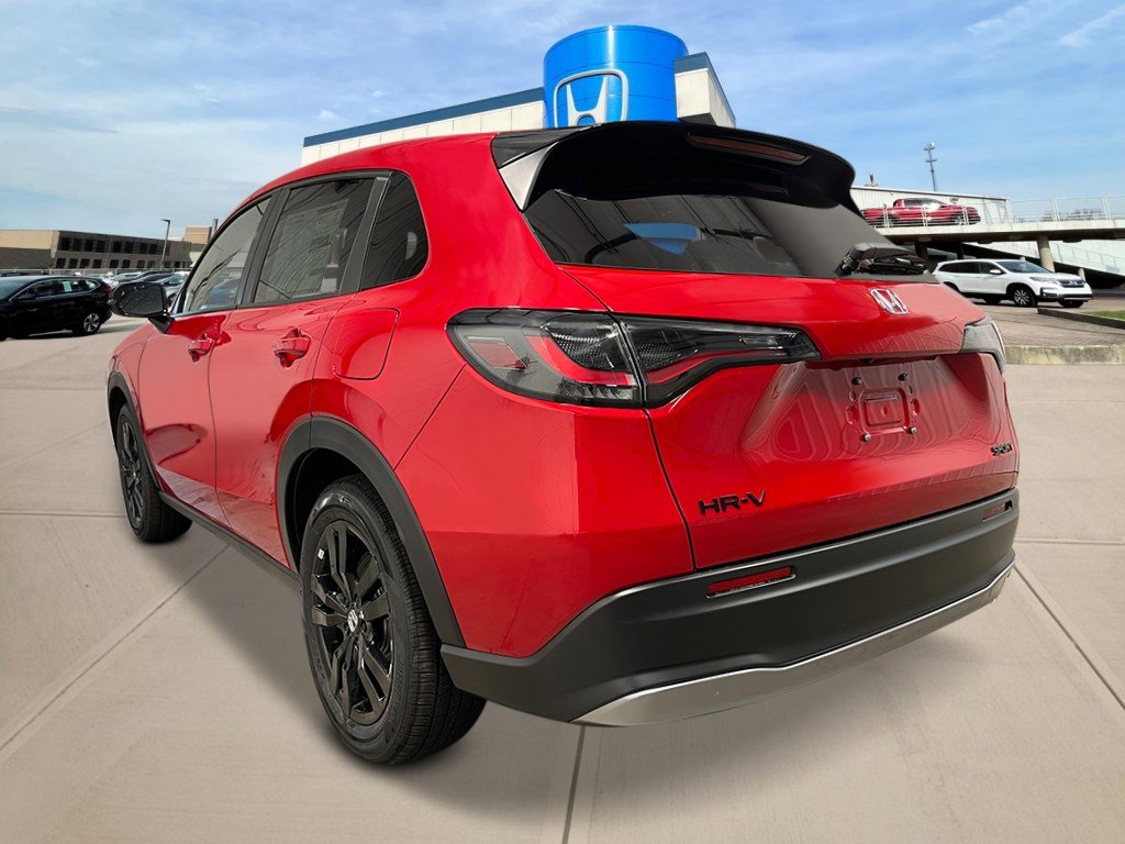 2026 Honda HR-V Sport photo 3