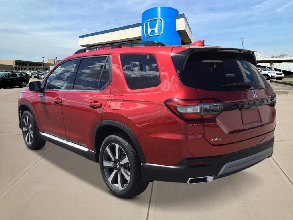 2025 Honda Pilot Touring photo 3
