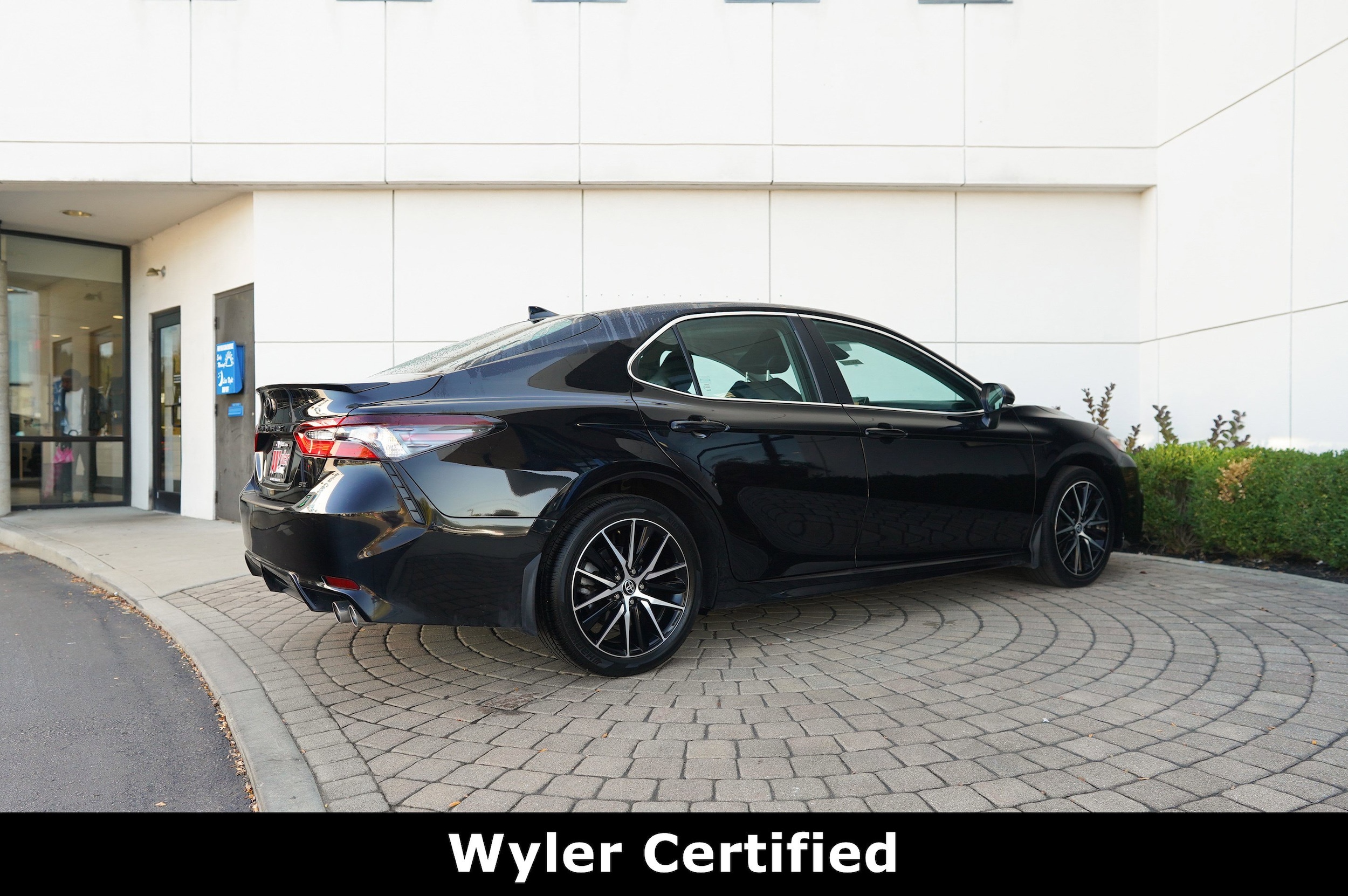 2024 Toyota Camry SE photo 2