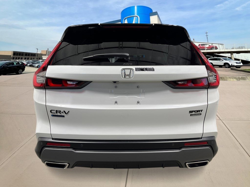 2026 Honda CR-V Hybrid Sport Touring photo 4