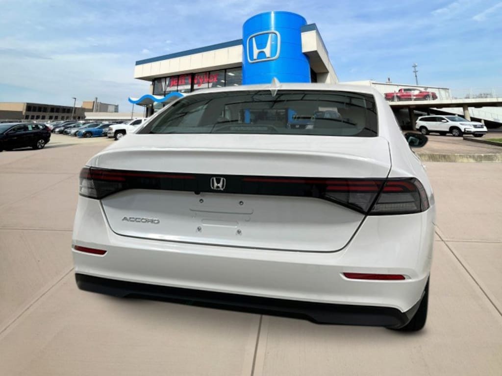 New 2025 Honda Accord LX Sedan