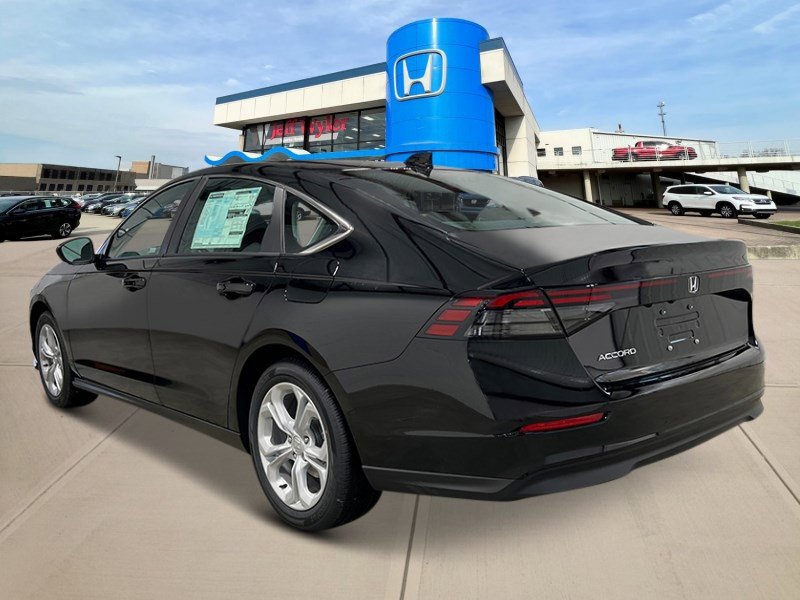 2025 Honda Accord LX photo 3