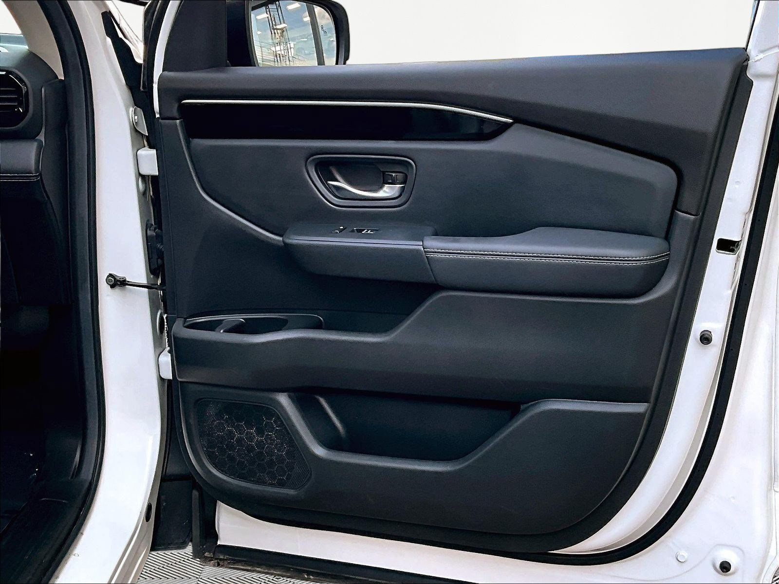 2025 Honda Pilot EX-L - Photo 30