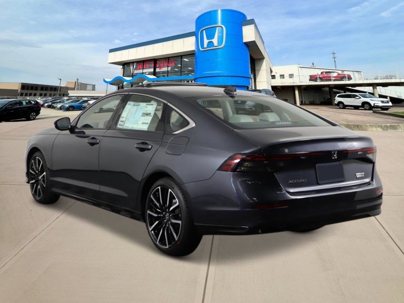 2025 Honda Accord Hybrid Touring photo 3