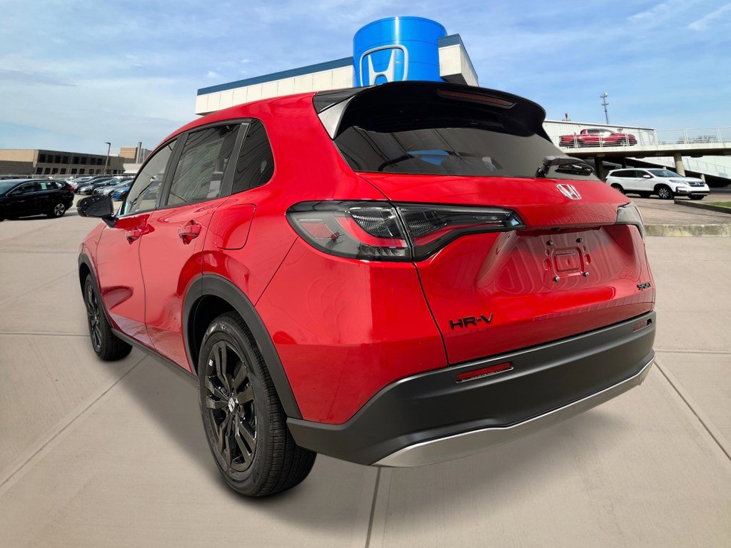 2026 Honda HR-V Sport photo 3