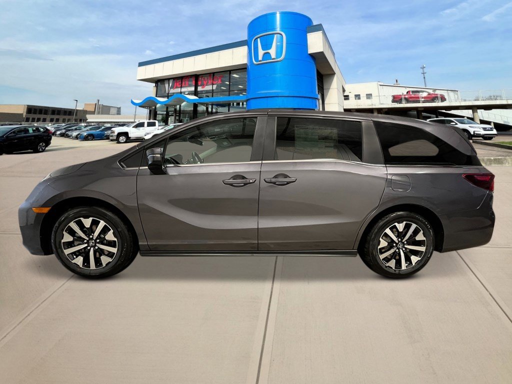 2026 Honda Odyssey EX-L photo 2