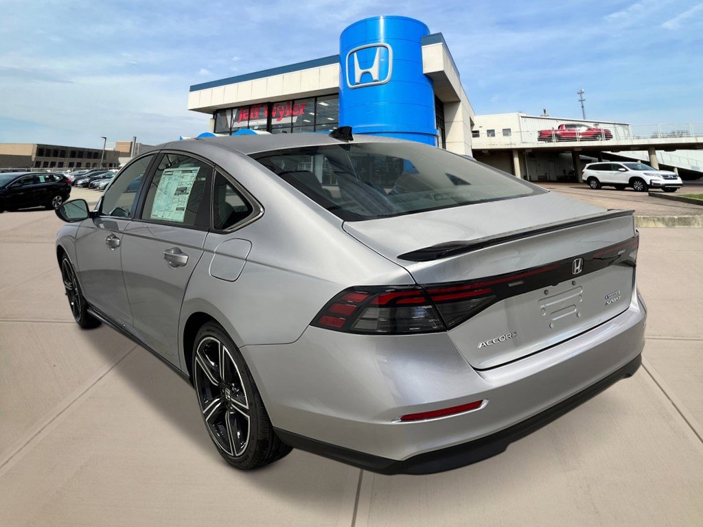 2025 Honda Accord Hybrid Sport photo 3