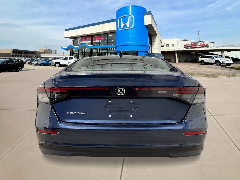 2025 Honda Accord SE photo 3